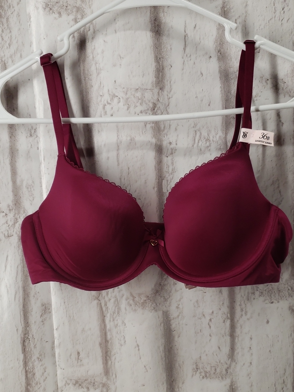 Victoria's Secret Body By Victoria Underwire Bra - Deep Wine. NWT 36B